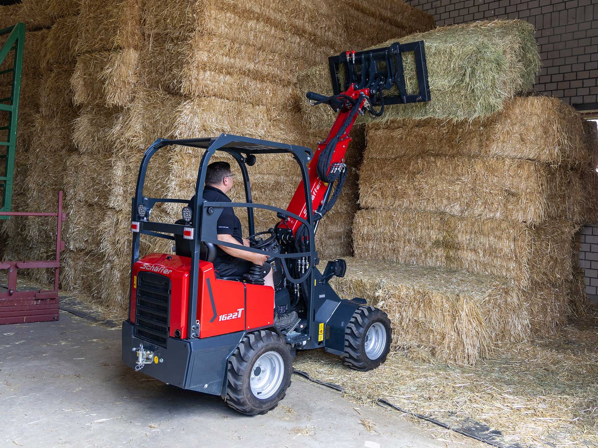 Telescopic wheel loader 1622 T Image 1