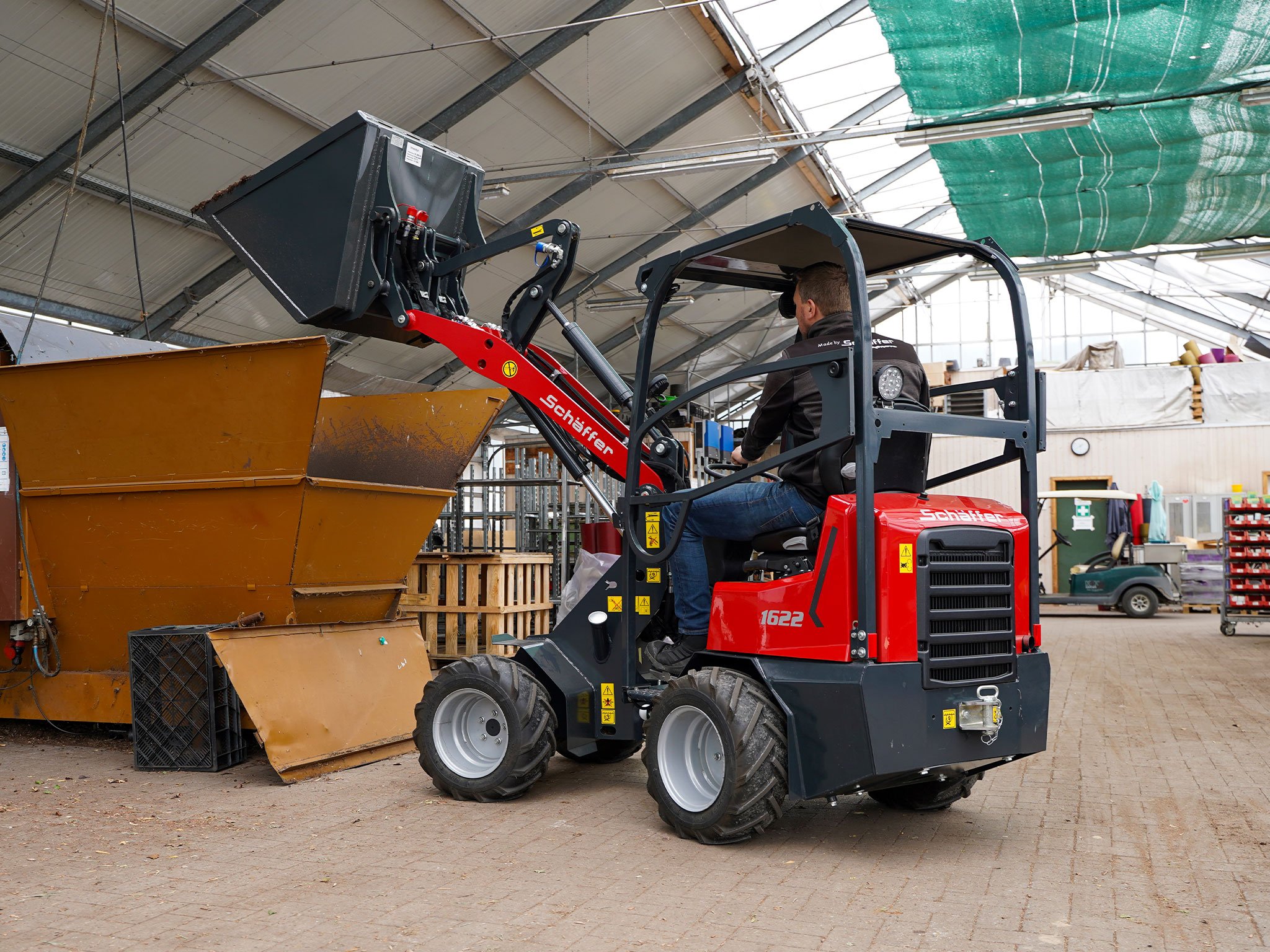 Compact loader 1622 Image 2